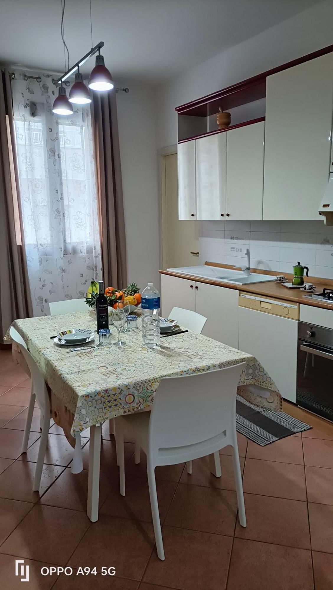 Casa Vita In Centro Балестрате Екстериор снимка